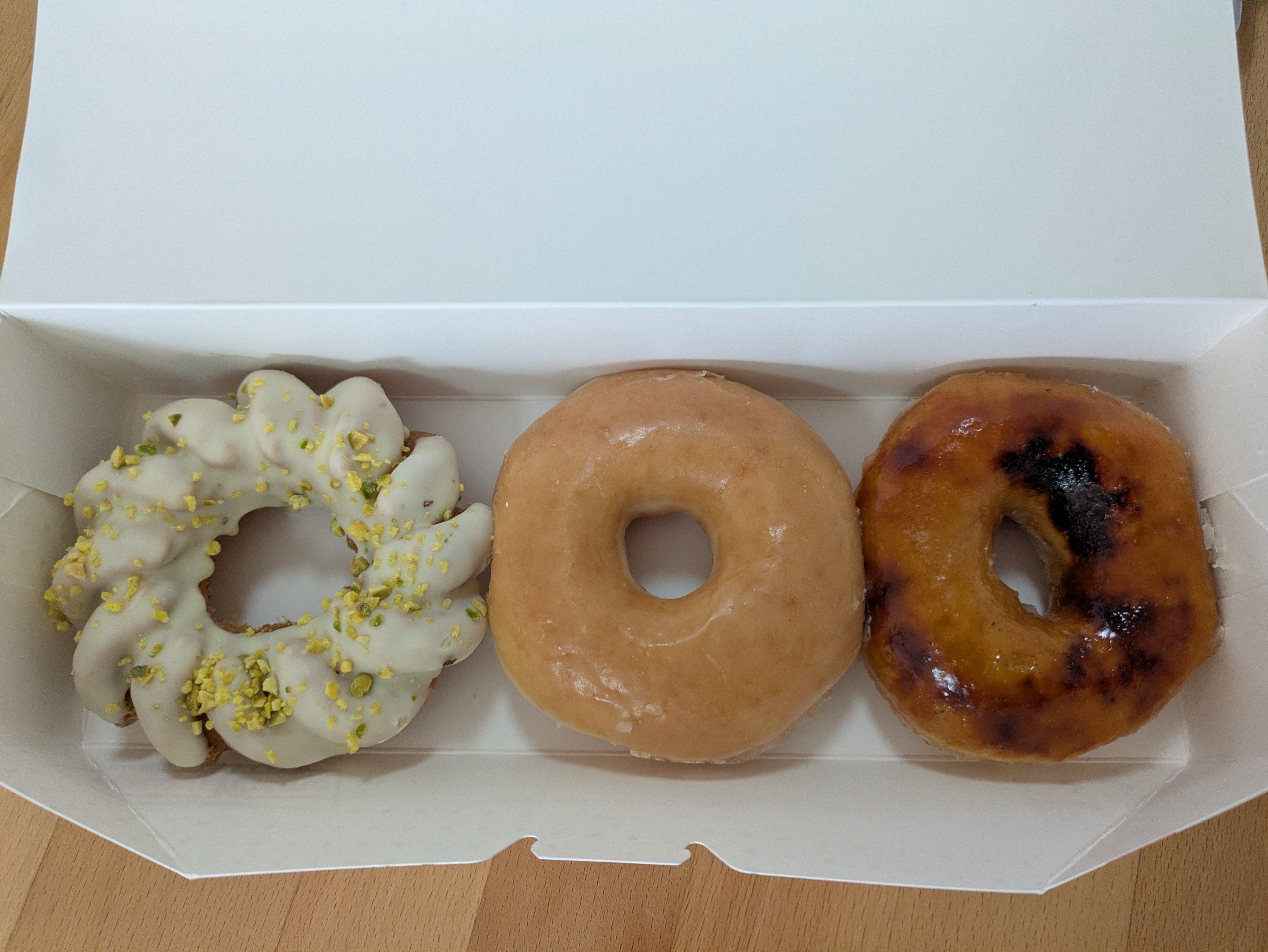 クリスピー・クリーム・ドーナツ｜手土産におすすめ？実際にもらった感想レビュー🍩